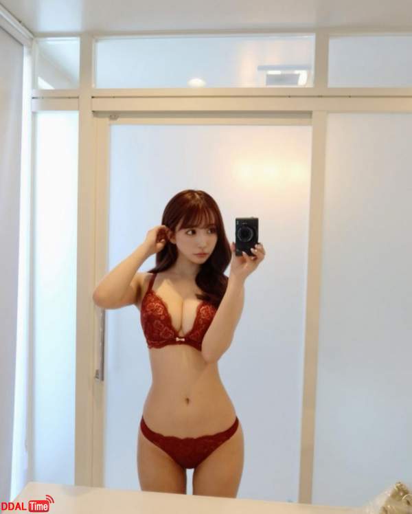 미카미유아 무보정 셀카 이미지 #1